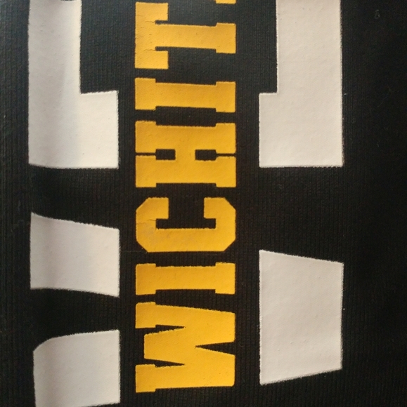 Wichita state vs pink leggings - Picture 5 of 7